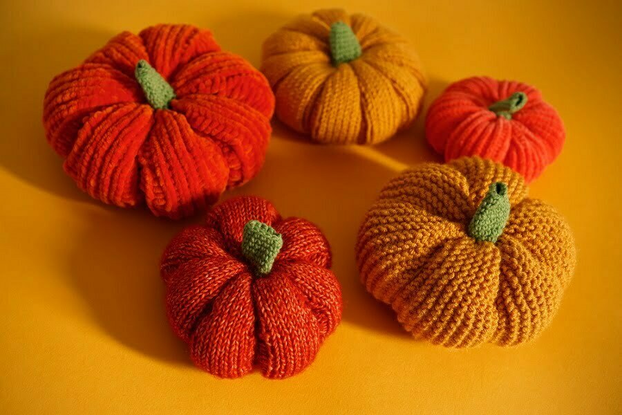 crochet pumpkins