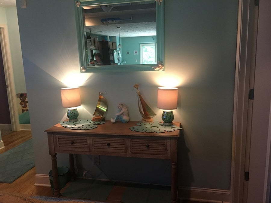 accent entryway table