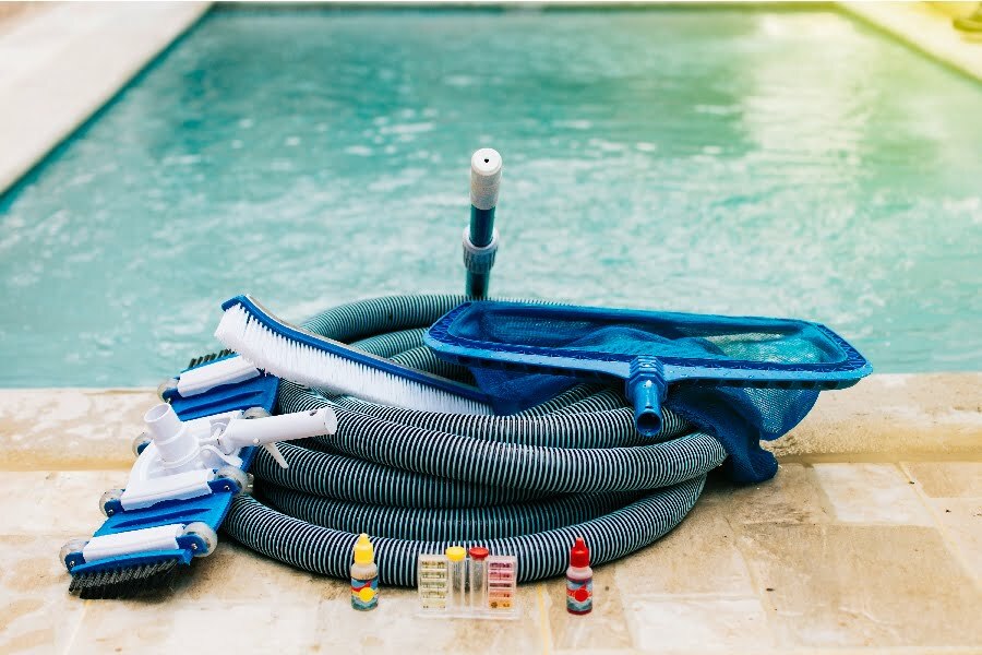 pool cleaning equipment