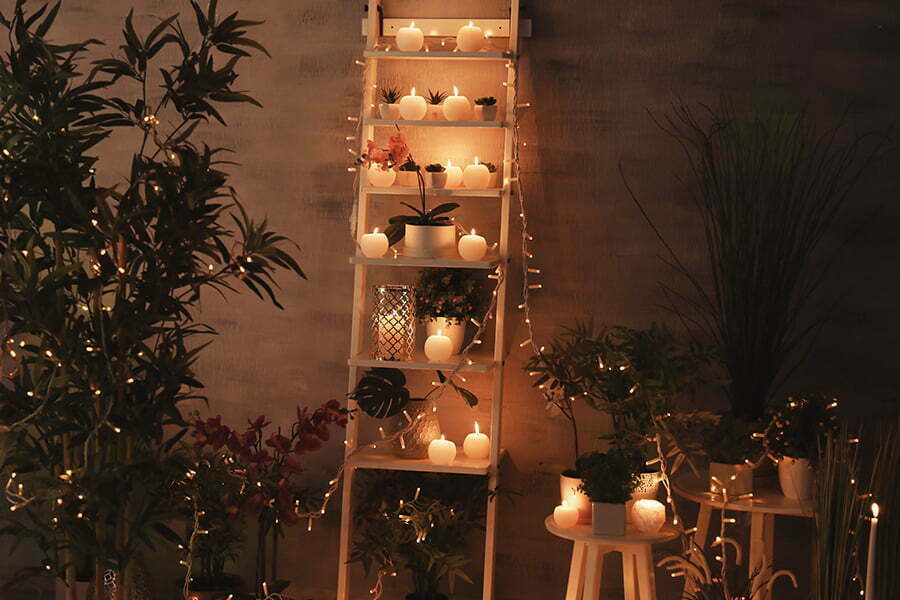 candles ladder decor