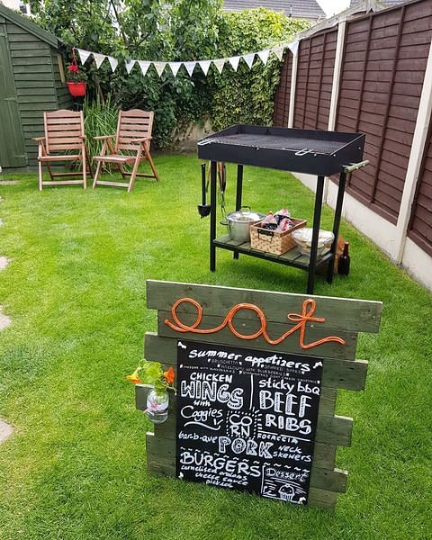 Festive DIY Backyard BBQ With A Picnic Theme And Mini Bar bbq decor