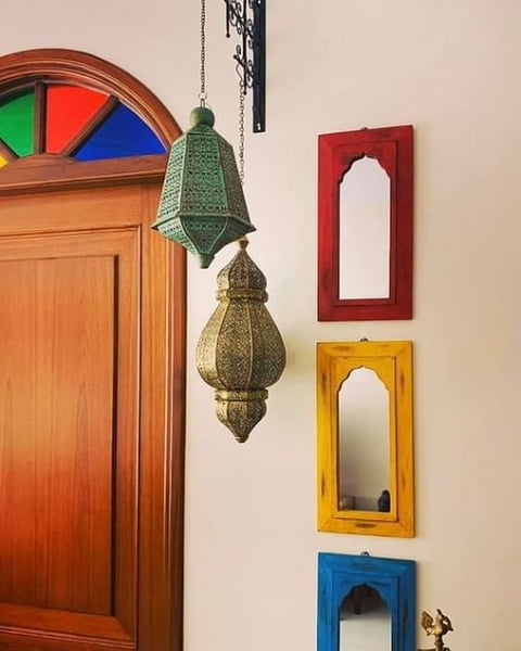 Vintage Wooden Accents Create Warm Atmosphere With Hanging Lanterns Decoration decor with lanterns