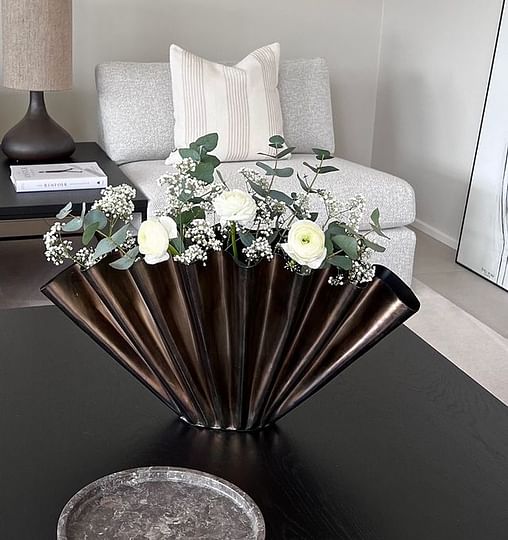 Tranquil And Luxurious: Vase Arrangement Tips For Nordic Living Aesthetics decor with vases