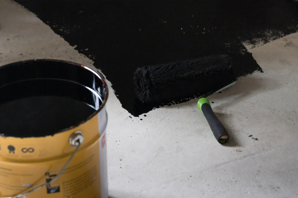 black paint materials