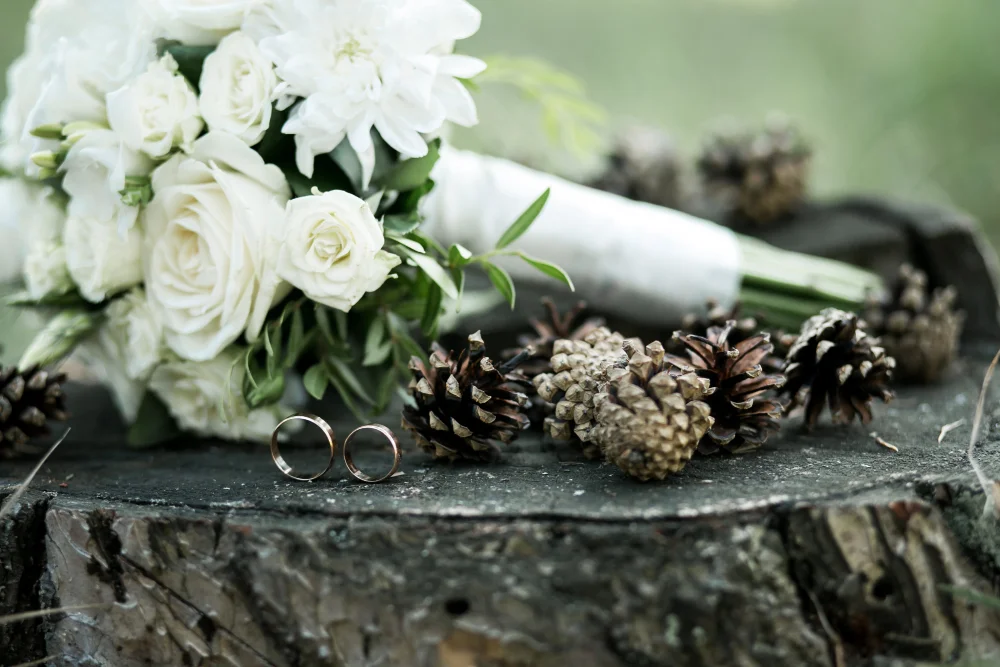 wedding decor tree stump