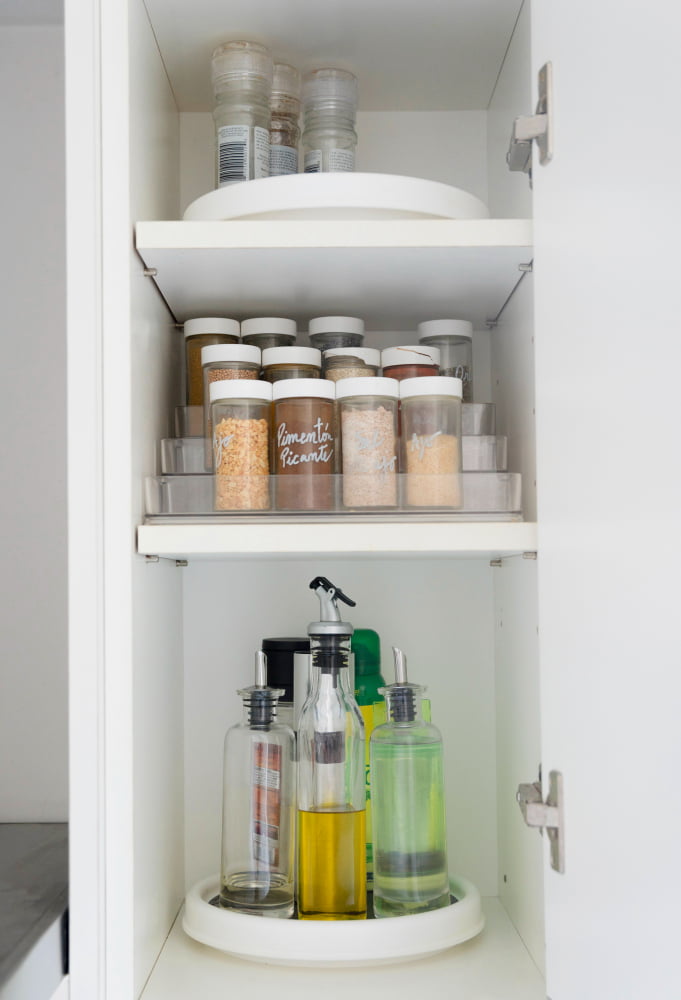 pull out spice rack organizer