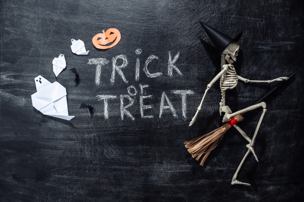 Trick-or-treat chalkboard