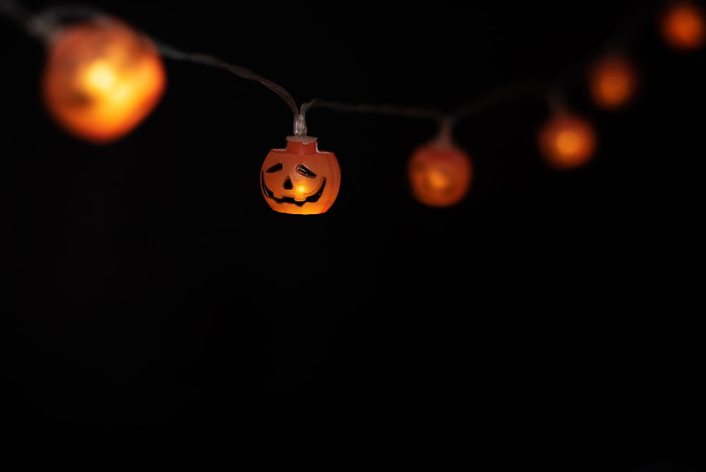 Chalk-drawn Pumpkin Garland