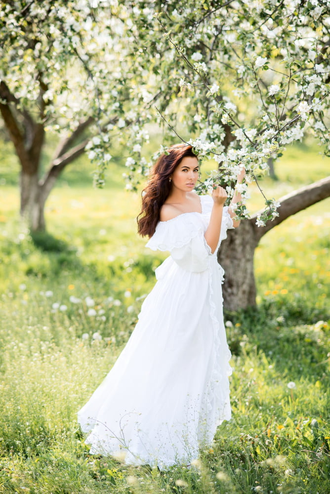 Spring Fashion Trends Flowy White Dress