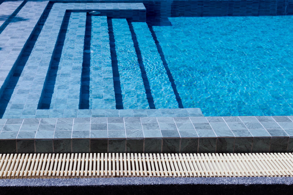 Variety and Versatility in Pool Tiles