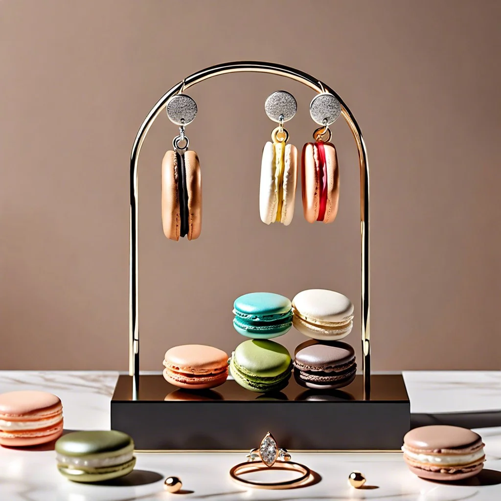 macarons as edible jewelry