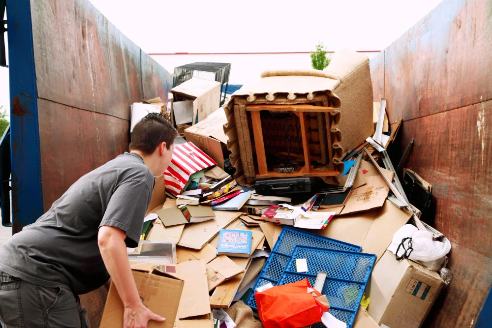 The Role of Professionalism and Compassion in Junk Removal